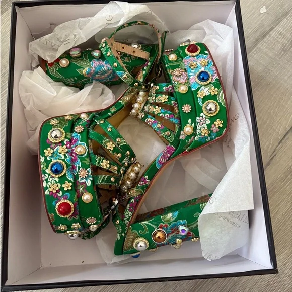 Floral Embellished Green Heels - Picture 8 of 11
